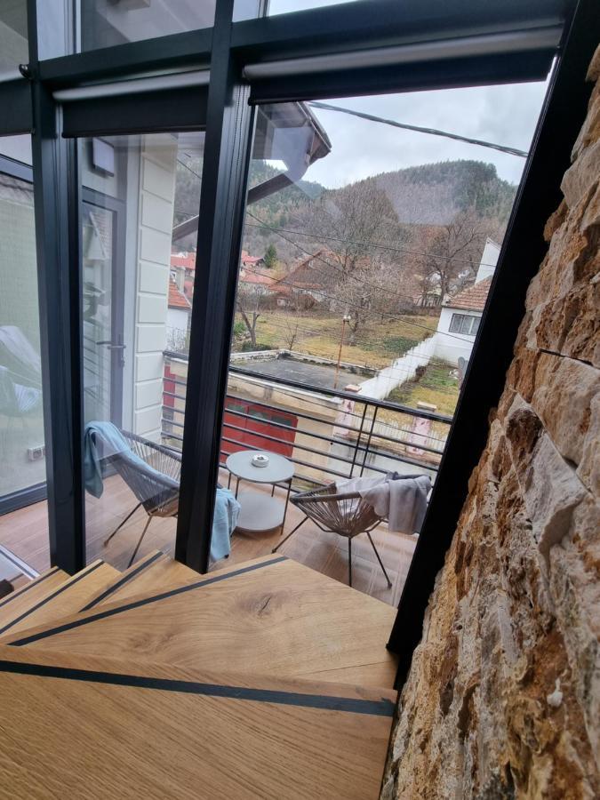 Casa Chiper - Apartament Etaj 1 Brașov Exterior foto